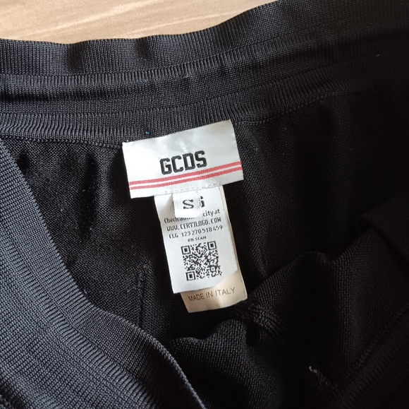 GCDS Logo Tracksuit Pants - Picture 9 of 11